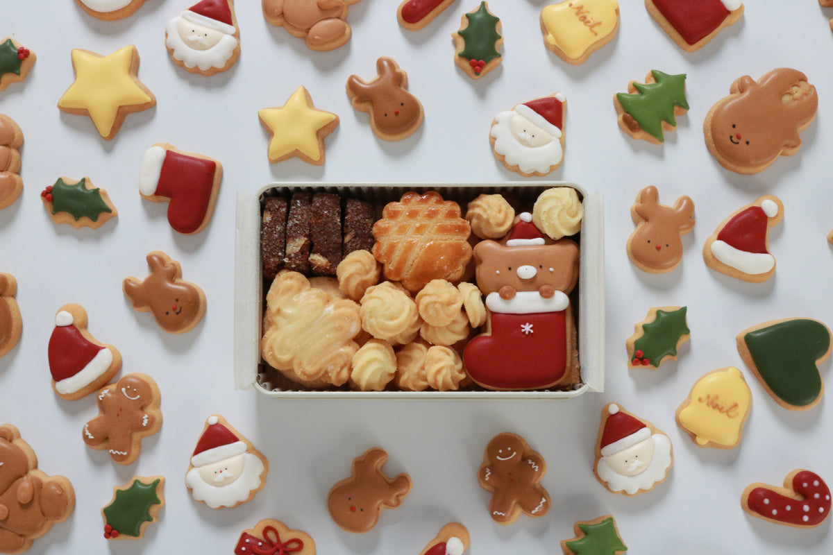 ひょっこりくまのクリスマスクッキー缶